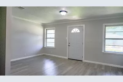 2004 W Gulf Street W, Baytown, TX 77520 - Photo 3