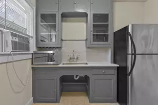 436 Westmoreland St, Houston, TX 77006 - Photo 15