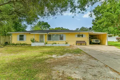 1732 Highway 3, La Marque, TX 77568 - Photo 1