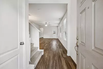 9735 Raisbeck, Houston, TX 77044 - Photo 3