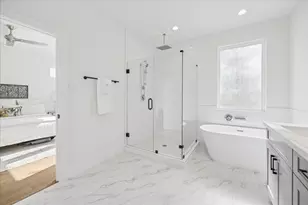 7710 Sky Dweller Dr, Houston, TX 77055 - Photo 31