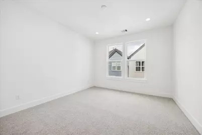 7710 Sky Dweller Drive, Houston, TX 77055 - Photo 37