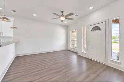 5025 Mallow Street #A, Houston, TX 77033 - Photo 3