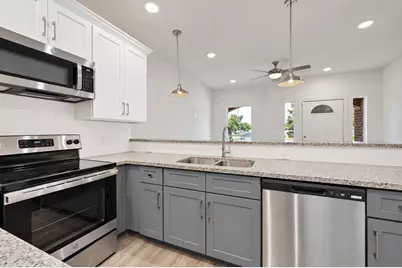 5025 Mallow Street #A, Houston, TX 77033 - Photo 5
