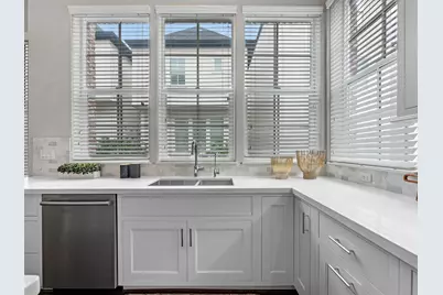 6054 Kansas Street, Houston, TX 77007 - Photo 9