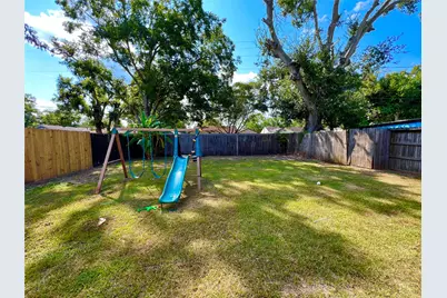 424 Evans Street, Angleton, TX 77515 - Photo 19