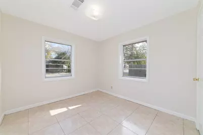 8446 Norvic Street, Houston, TX 77029 - Photo 23