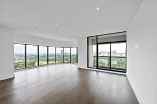 1701 Hermann Dr, Houston, TX 77004 - Photo 3