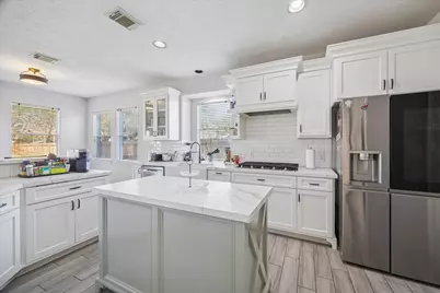 3802 Mission Valley Drive, Missouri City, TX 77459 - Photo 3