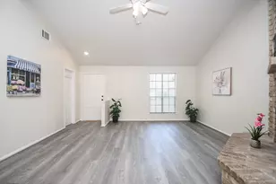 7129 Village Lake Dr, Cypress, TX 77433 - Photo 7