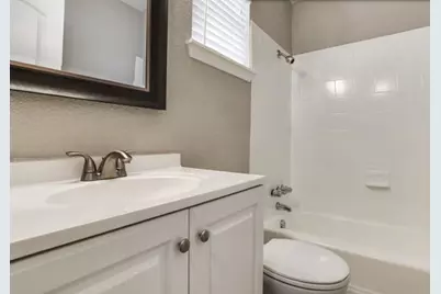 950 Live Oak St, Dallas, TX 75206 - Photo 3