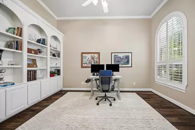 8107 Highland Forest Drive, Sugar Land, TX 77479 - Photo 9