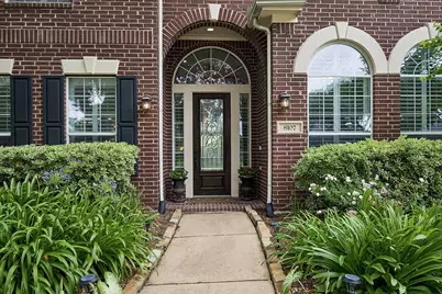 8107 Highland Forest Drive, Sugar Land, TX 77479 - Photo 7