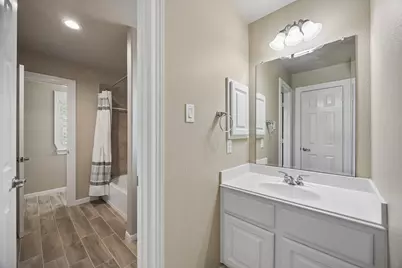 8107 Highland Forest Drive, Sugar Land, TX 77479 - Photo 25