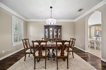 8107 Highland Forest Drive, Sugar Land, TX 77479 - Photo 11