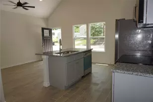 11652 Vistawood, Willis, TX 77318 - Photo 7