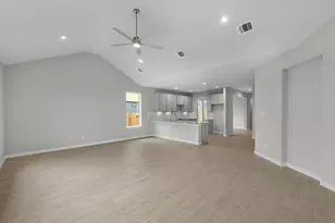 3111 Spitfire Dr, Rosenberg, TX 77471 - Photo 5