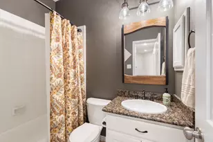 34 Lost Pond Cir, The Woodlands, TX 77381 - Photo 9