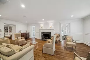 3444 Meadow Lake Ln, Houston, TX 77027 - Photo 9