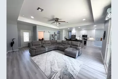 925 Chuckwagon Trail, Angleton, TX 77515 - Photo 15