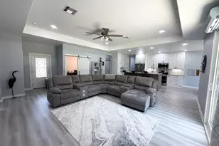 925 Chuckwagon Trail, Angleton, TX 77515 - Photo 15