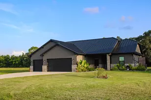 925 Chuckwagon Trail, Angleton, TX 77515 - Photo 1