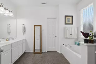 12915 Palm Leaf Ct, Houston, TX 77044 - Photo 15
