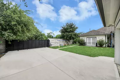 1202 Niagara Street, Houston, TX 77051 - Photo 13