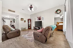 12114 Estelle Ln, Pinehurst, TX 77362 - Photo 9