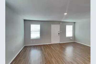 5528 Verdugos Palace, San Antonio, TX 78244 - Photo 3