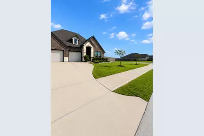 15202 Lakewood Avenue, Mont Belvieu, TX 77523 - Photo 5