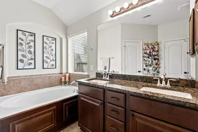 13362 Canton Cliff Court, Humble, TX 77346 - Photo 23