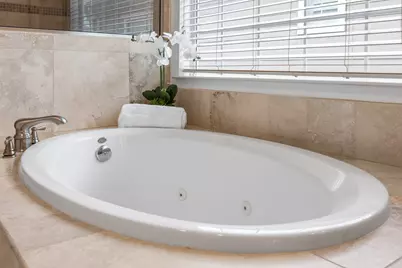 1331 W 24th Street #D, Houston, TX 77008 - Photo 5
