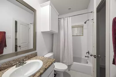 1331 W 24th Street #D, Houston, TX 77008 - Photo 13