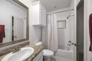 1331 W 24th St, Houston, TX 77008 - Photo 13