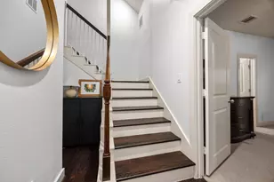1331 W 24th St, Houston, TX 77008 - Photo 11