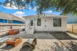 805 E 36th St, Houston, TX 77022 - Photo 21