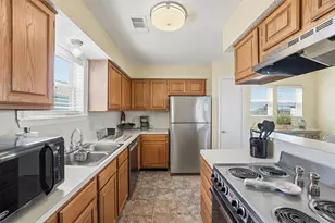 3902 Island Ct, Galveston, TX 77554 - Photo 19