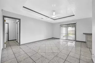 619 Rocky Mountain Dr, Houston, TX 77037 - Photo 13