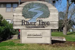 418 Garland Dr, Lake Jackson, TX 77566 - Photo 1