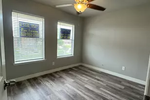 418 Garland Dr, Lake Jackson, TX 77566 - Photo 7