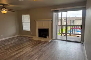 418 Garland Dr, Lake Jackson, TX 77566 - Photo 3
