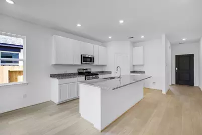 5611 Buttonbush Court, Rosenberg, TX 77741 - Photo 3