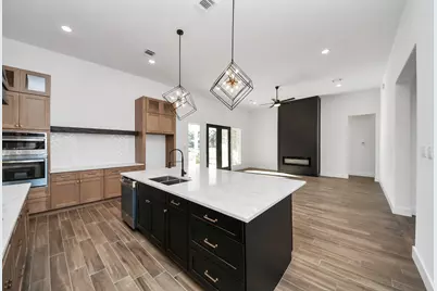 339 Hunter Court, Rosharon, TX 77583 - Photo 15