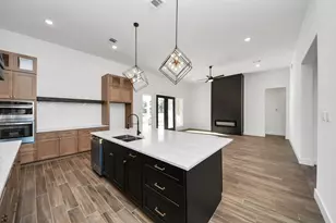 339 Hunter Ct, Rosharon, TX 77583 - Photo 15