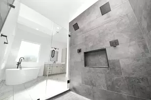 339 Hunter Ct, Rosharon, TX 77583 - Photo 27