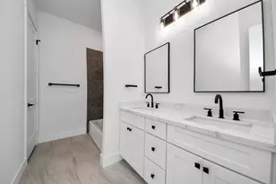 339 Hunter Ct, Rosharon, TX 77583 - Photo 35