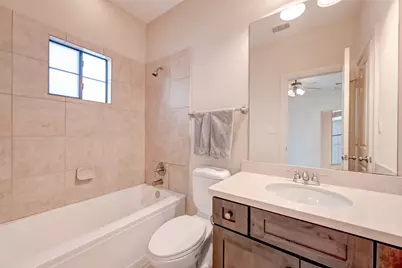 5211 Eigel Street #C, Houston, TX 77007 - Photo 7