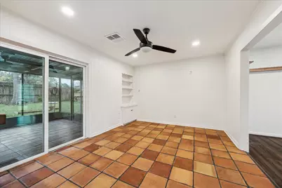 7262 Roos Road, Houston, TX 77074 - Photo 17
