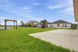34 San Simeon Dr, Manvel, TX 77578 - Photo 17